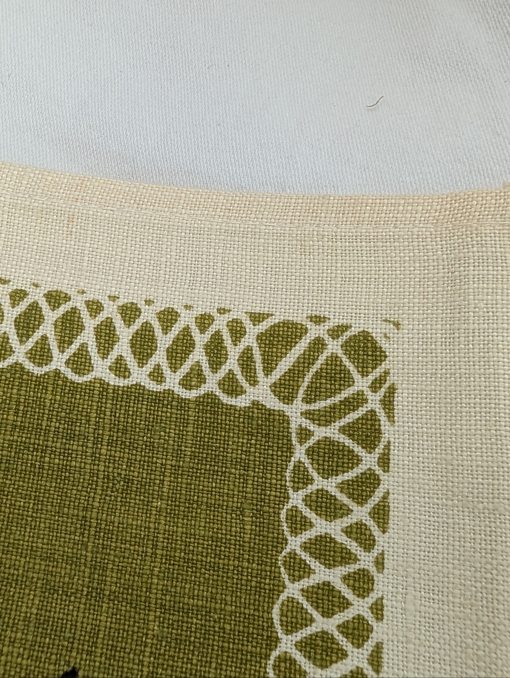 Vintage Prints Charming Vegetable Print Linen Dish Towel in Olive Green and Red - Picture 14 of 16
